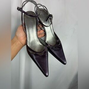 Y2K BCBG Girls purple pointed toe ankle strap heels size 7